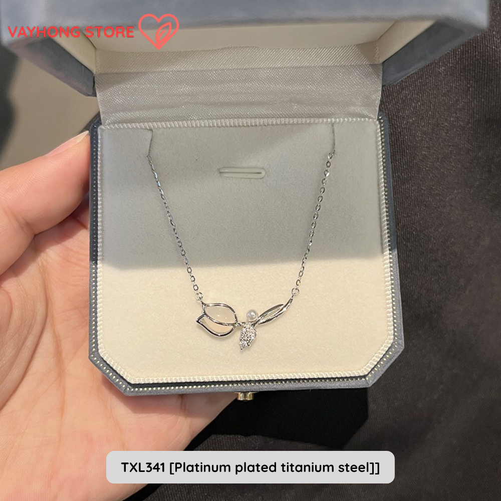 Elegantra™ – Titanium Steel Clavicle Necklace for Women | Fade-Free, High-End Elegance