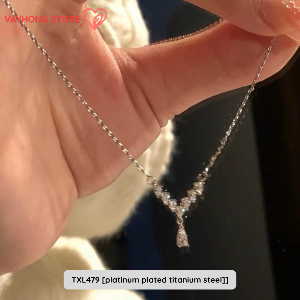 Elegantra™ – Titanium Steel Clavicle Necklace for Women | Fade-Free, High-End Elegance