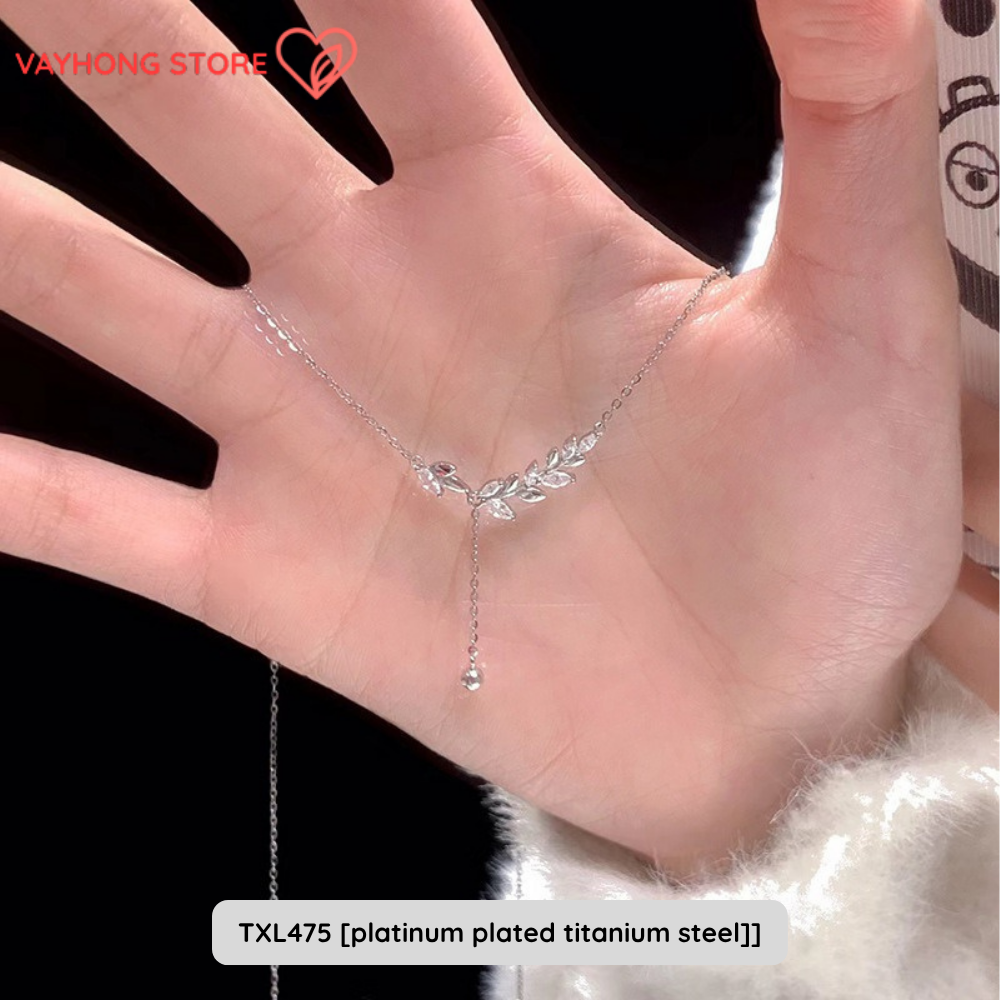 Elegantra™ – Titanium Steel Clavicle Necklace for Women | Fade-Free, High-End Elegance